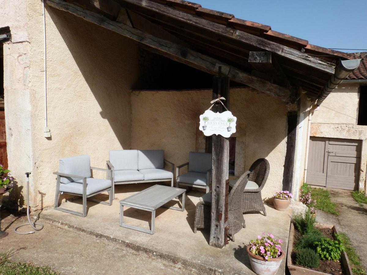 Chambres D'Hotes Le Plassalou Esclauzels Exteriér fotografie
